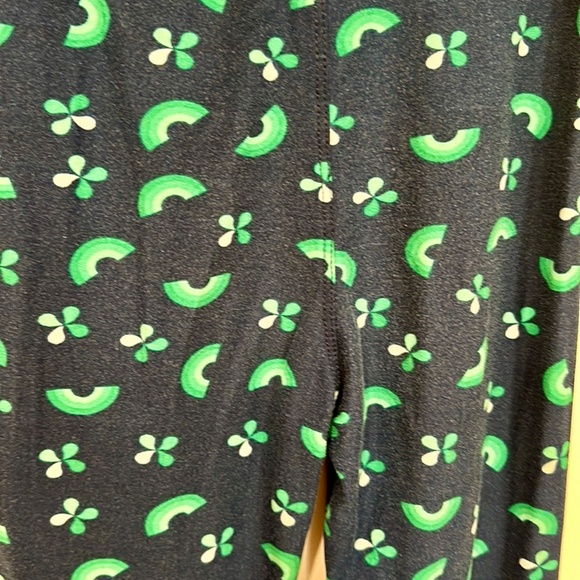 GUC Lularoe Shamrocks Rainbows St Patrick's Day Tween Leggings Sz 00-0 - Picture 6 of 7